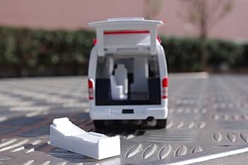 ダイヤペット DK-3106 1/36スケール 救急車 6g7v4d0 Amazon.co.jp: ダイヤペット DK-3106 1/36スケール 救急車